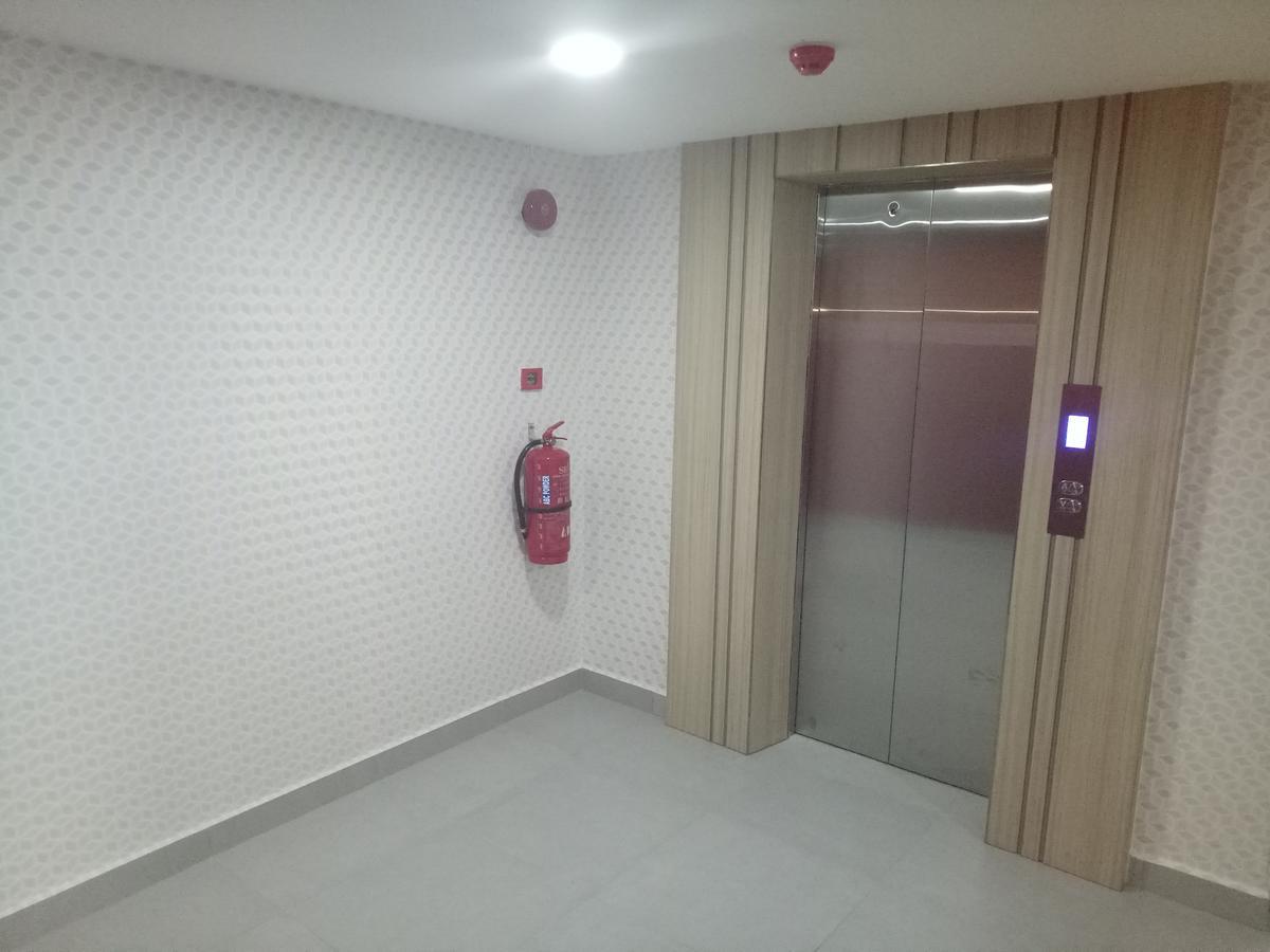Hotel Check-In Kuala Lumpur Exterior photo